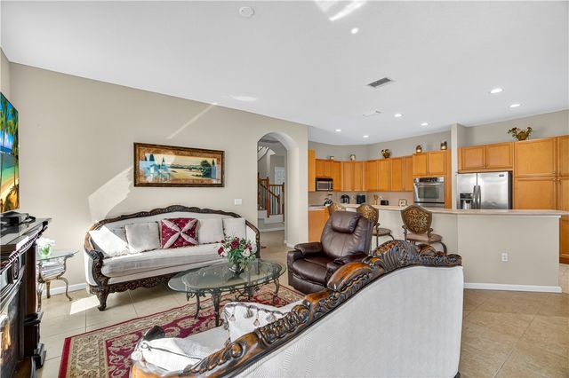 2016 Plainfield Drive SW, Vero Beach, FL 32968