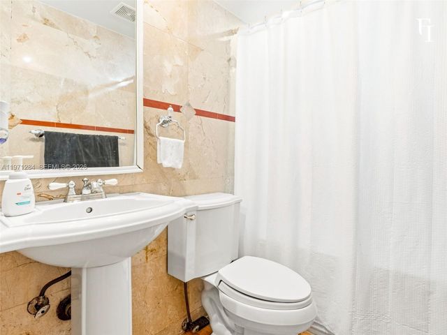 1251 NE 108th Street 108, Miami, FL 33161