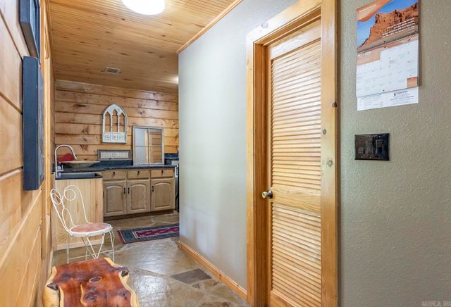 157 Austins Lane, Jessieville, AR 71949
