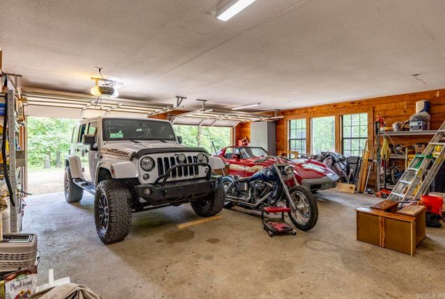 157 Austins Lane, Jessieville, AR 71949