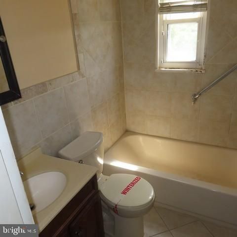 819 OGLETHORPE ST NE, Washington, DC 20011