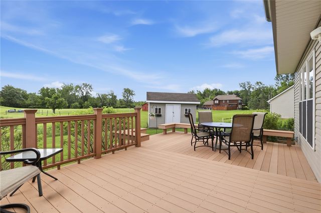 40 Wind Way Circle, Ogden, NY 14624