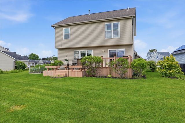 40 Wind Way Circle, Ogden, NY 14624