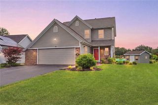 40 Wind Way Circle, Ogden, NY 14624