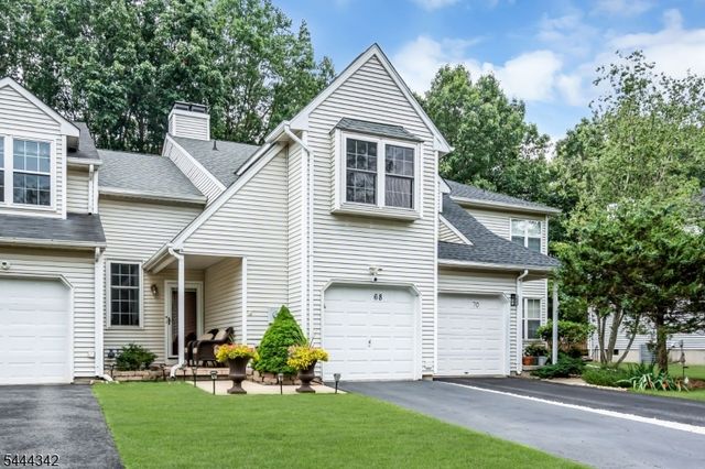 68 Delaware Ln, Branchburg Twp., NJ 08876