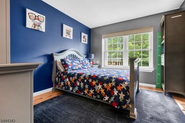 68 Delaware Ln, Branchburg Twp., NJ 08876
