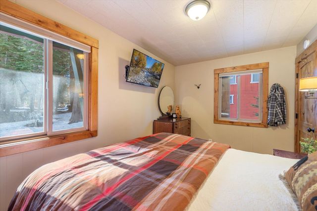 5225 Palisade Road, Soda Springs, CA 95728