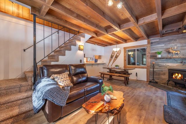 5225 Palisade Road, Soda Springs, CA 95728