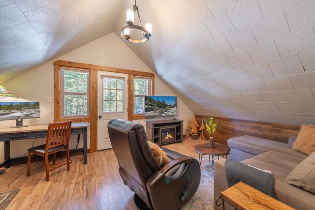 5225 Palisade Road, Soda Springs, CA 95728