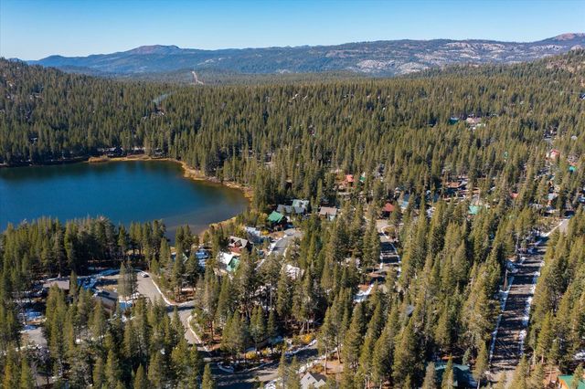 5225 Palisade Road, Soda Springs, CA 95728