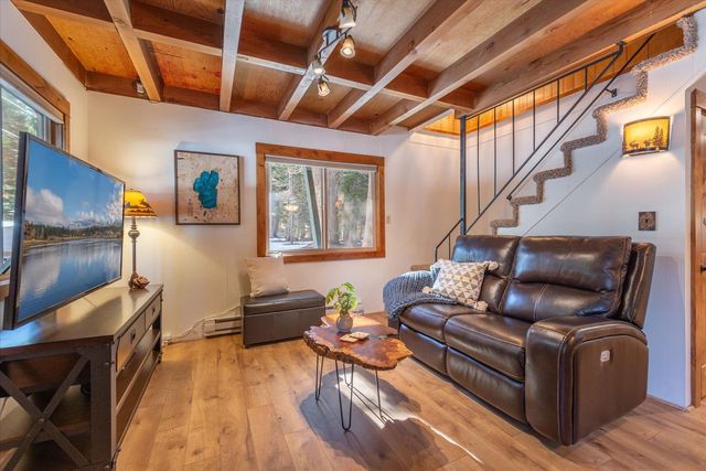 5225 Palisade Road, Soda Springs, CA 95728