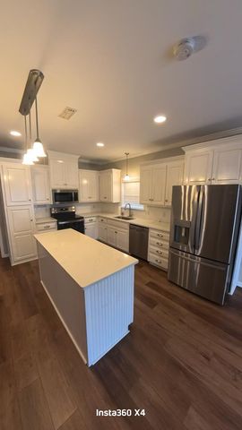 302 Petersburg Ct., Dothan, AL 36305