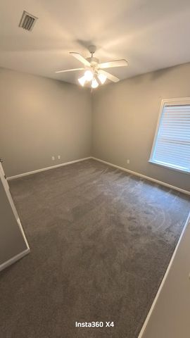 302 Petersburg Ct., Dothan, AL 36305