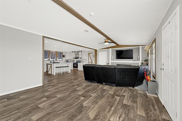 2105 Eagle Road, Anahuac, TX 77514