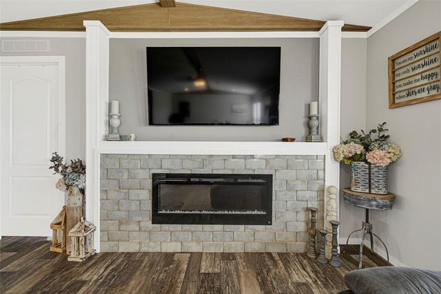 2105 Eagle Road, Anahuac, TX 77514