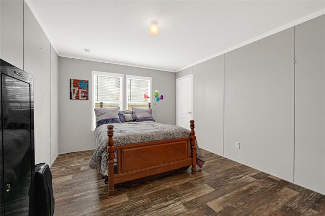 2105 Eagle Road, Anahuac, TX 77514