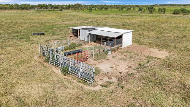 2105 Eagle Road, Anahuac, TX 77514