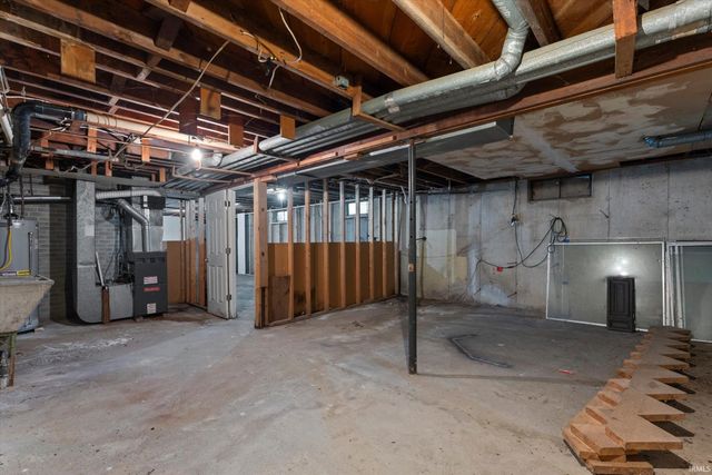 19065 Oakmont North Drive, South Bend, IN 46637