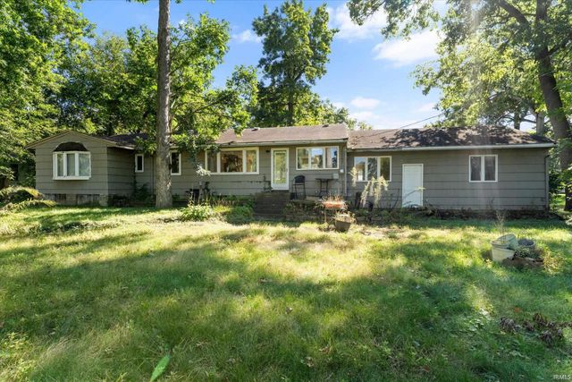 19065 Oakmont North Drive, South Bend, IN 46637