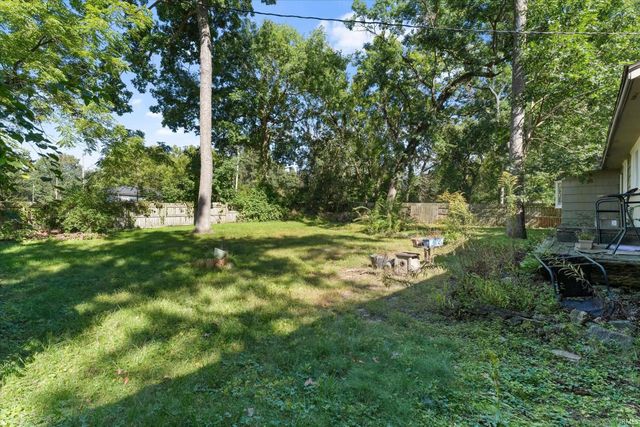 19065 Oakmont North Drive, South Bend, IN 46637