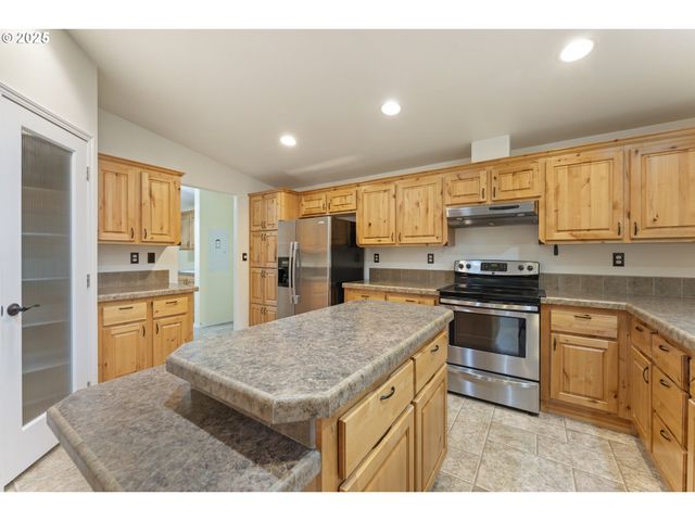 87396 STEWART Ln, Bandon, OR 97411