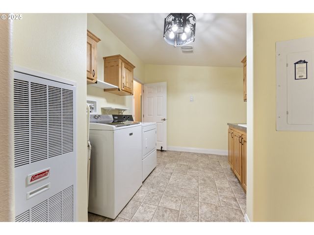 87396 STEWART Ln, Bandon, OR 97411