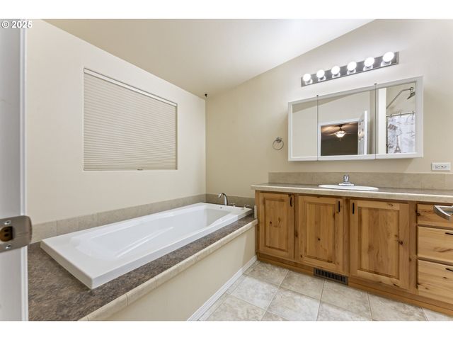 87396 STEWART Ln, Bandon, OR 97411