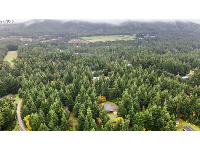 87396 STEWART Ln, Bandon, OR 97411