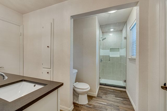 2101 Warwick Drive, Arlington, TX 76015