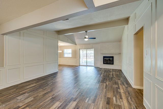 2101 Warwick Drive, Arlington, TX 76015
