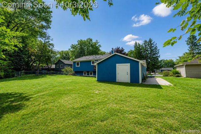 30530 Ambeth Street, Farmington Hills, MI 48336