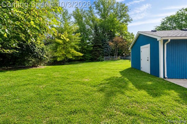 30530 Ambeth Street, Farmington Hills, MI 48336