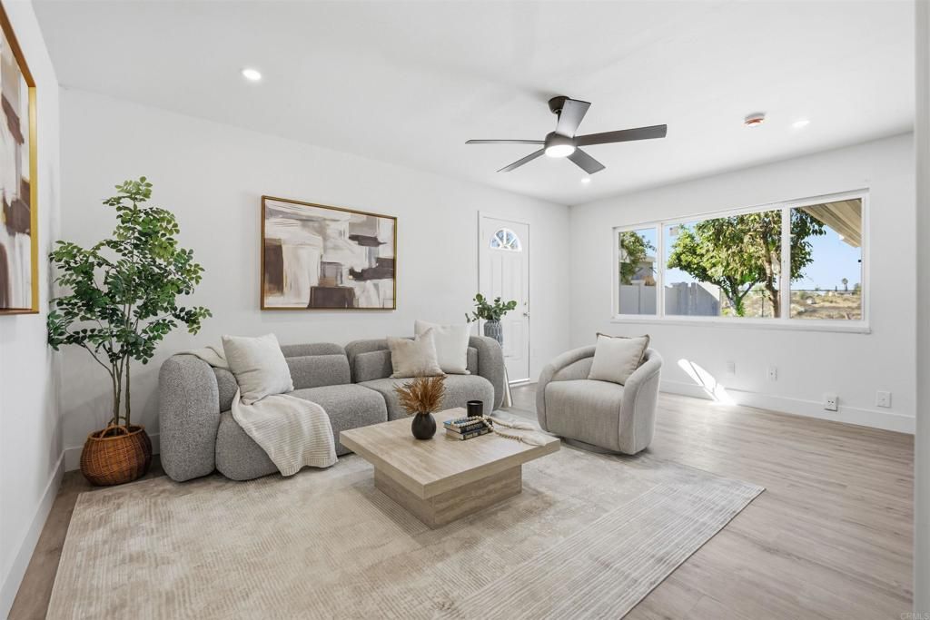 7892 Hunthaven Road, San Diego, CA 92114 — photo 4