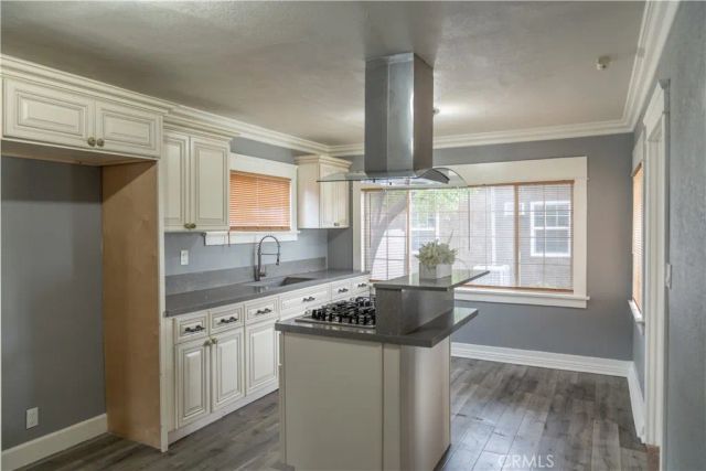 258 W 24th, San Bernardino, CA 92405