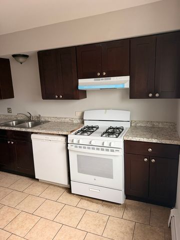 10479 Dearlove Road 2A, Glenview, IL 60025