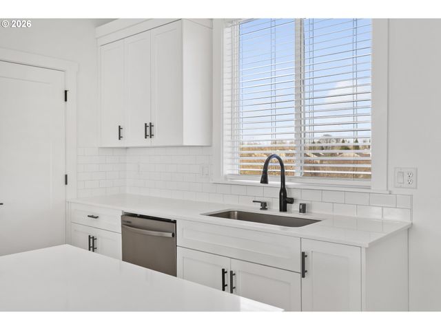 1603 Nw 5TH, Battle Ground, WA 98604