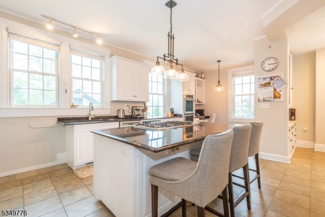 29 Stevens St, Bernardsville Boro, NJ 07924