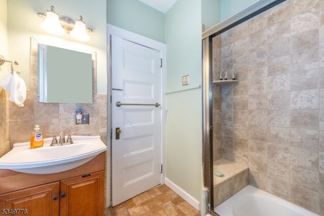 29 Stevens St, Bernardsville Boro, NJ 07924