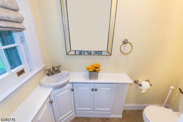 29 Stevens St, Bernardsville Boro, NJ 07924