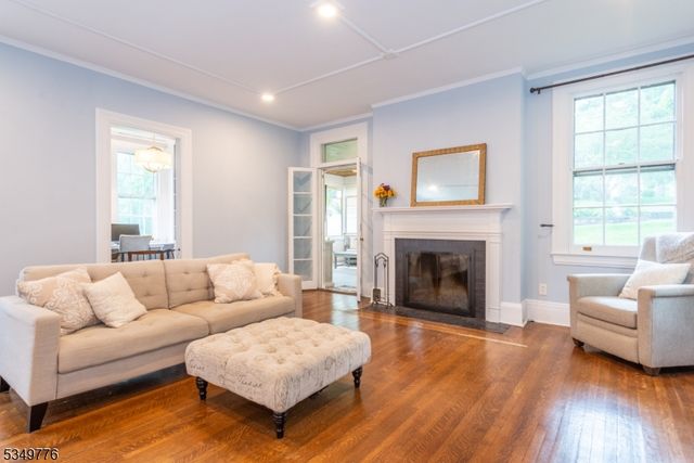 29 Stevens St, Bernardsville Boro, NJ 07924