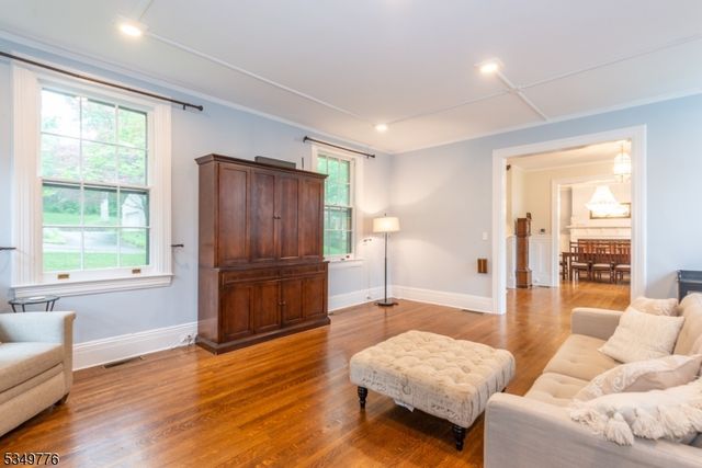 29 Stevens St, Bernardsville Boro, NJ 07924