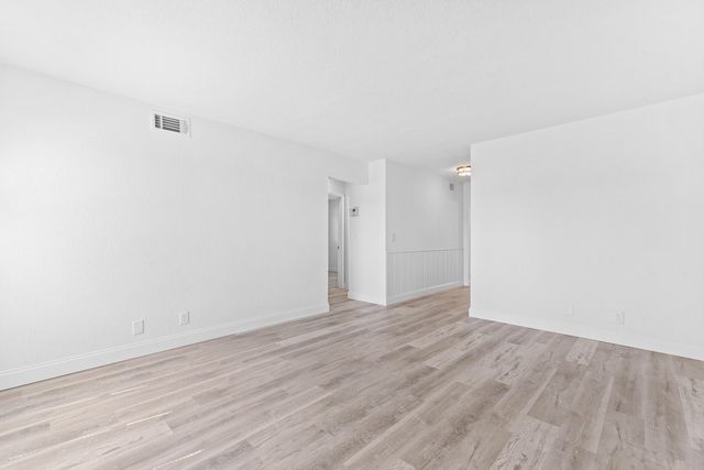 308 Stillwater Drive, Jupiter, FL 33458
