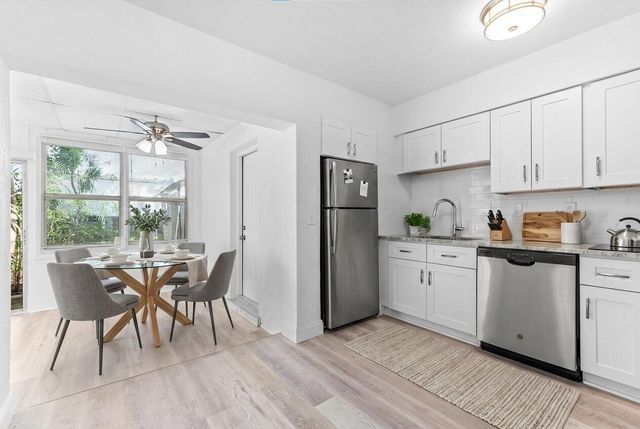 308 Stillwater Drive, Jupiter, FL 33458