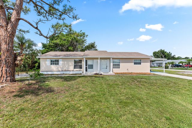 308 Stillwater Drive, Jupiter, FL 33458