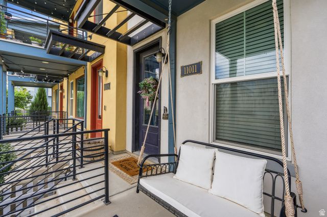 11011 S LAKE RUN RD, South Jordan, UT 84009