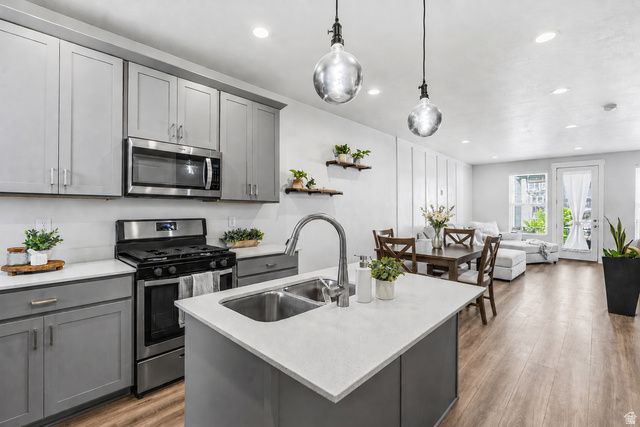 11011 S LAKE RUN RD, South Jordan, UT 84009