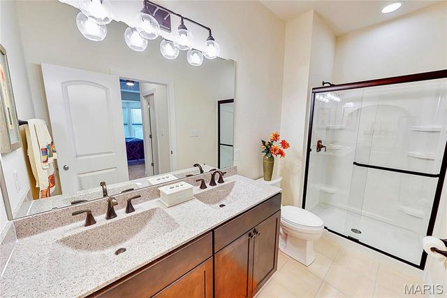 1675 Ridgefield Bluff Court, Eureka, MO 63025