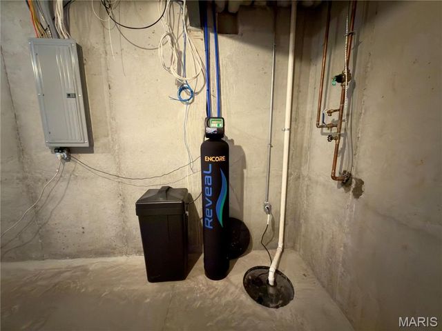 1675 Ridgefield Bluff Court, Eureka, MO 63025