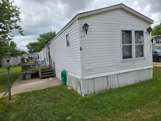 6 Churchill Drive, Coal City, IL 60416