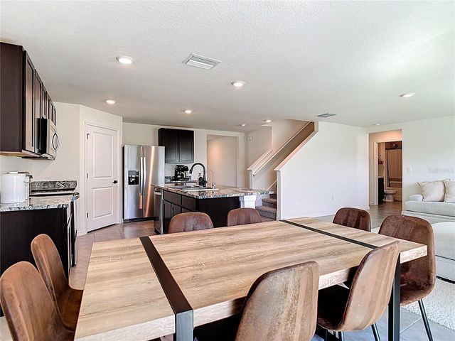 9201 SAPPHIRE CREEK PLACE, Temple Terrace, FL 33637